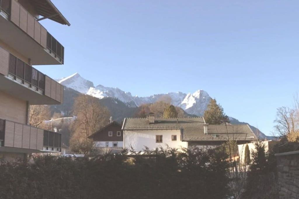 Zentral, Ruhig & Stilvoll Mit Bergpanorama+ Garten Garmisch-Partenkirchen Buitenkant foto